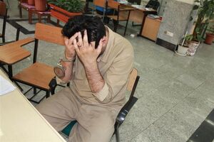 سارق جوان  با پوشش مأمور اداره آب و برق