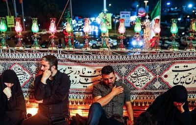 سوگواره آیینی محرم شهر در میدان آزادی /عکس
