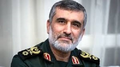 تصویری از سردار شهید حاجی زاده در راهپیمایی اربعین تصویری از سردار شهید حاجی زاده در راهپیمایی اربعین