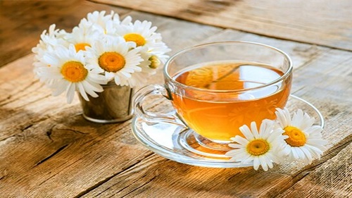 ۱۰ نوشیدنی مؤثر برای بهبود خواب شبانه