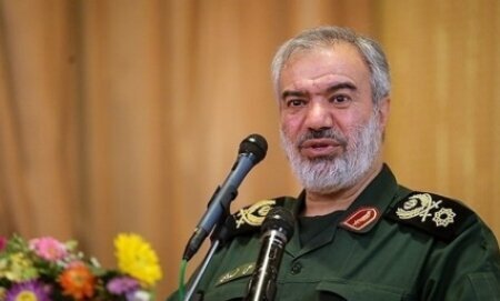  روند آمادگی سخت‌افزاری سپاه تعطیل‌پذیر نیست