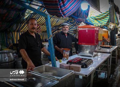 خدمات‌رسانی به زائران در آن سوی مرز منذریه