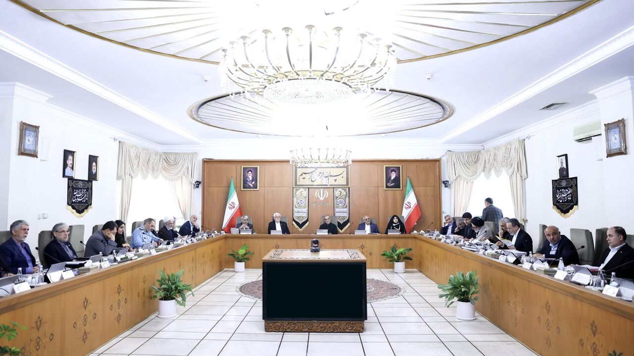هیات دولت لایحه حذف چهار صفر از پول ملی را تصویب کرد