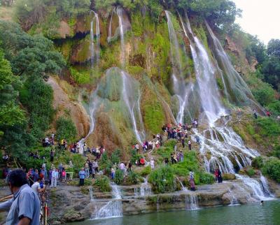  عکس/ آبشاری شگفت انگیز در لرستان 