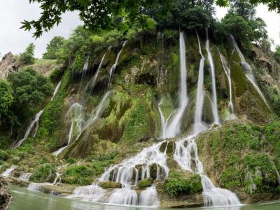  عکس/ آبشاری شگفت انگیز در لرستان 