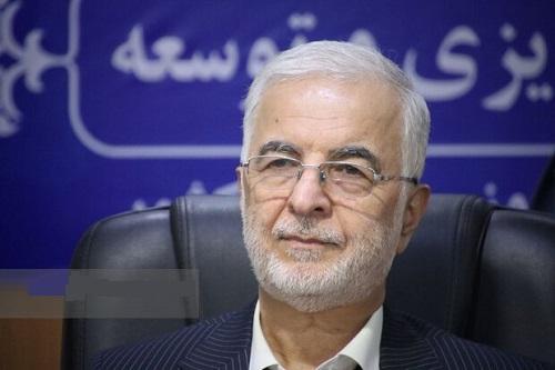 کشور ۹۰ میلیونی را نمی‌توان متمرکز اداره کرد؛ ضرورت تفویض اختیارات