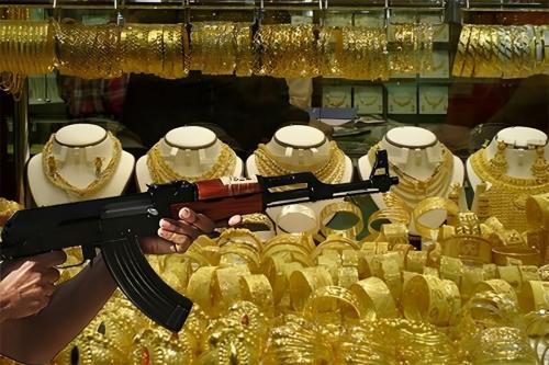 سرقت طلا با کمک قطعی برق! +فیلم