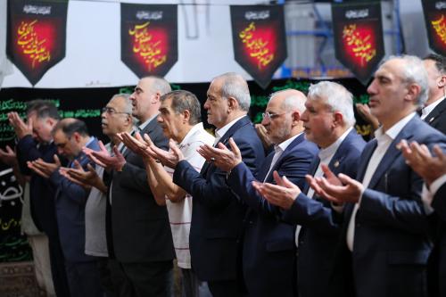 بازدید پزشکیان ازمسجد کبود ایروان