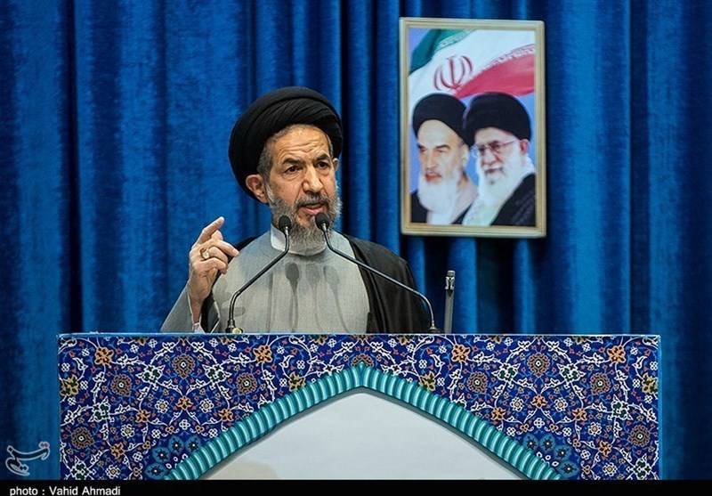 وحدت مقدس جز با فشردن دست‌های یکدیگر تداوم نمی‌‍یابد
