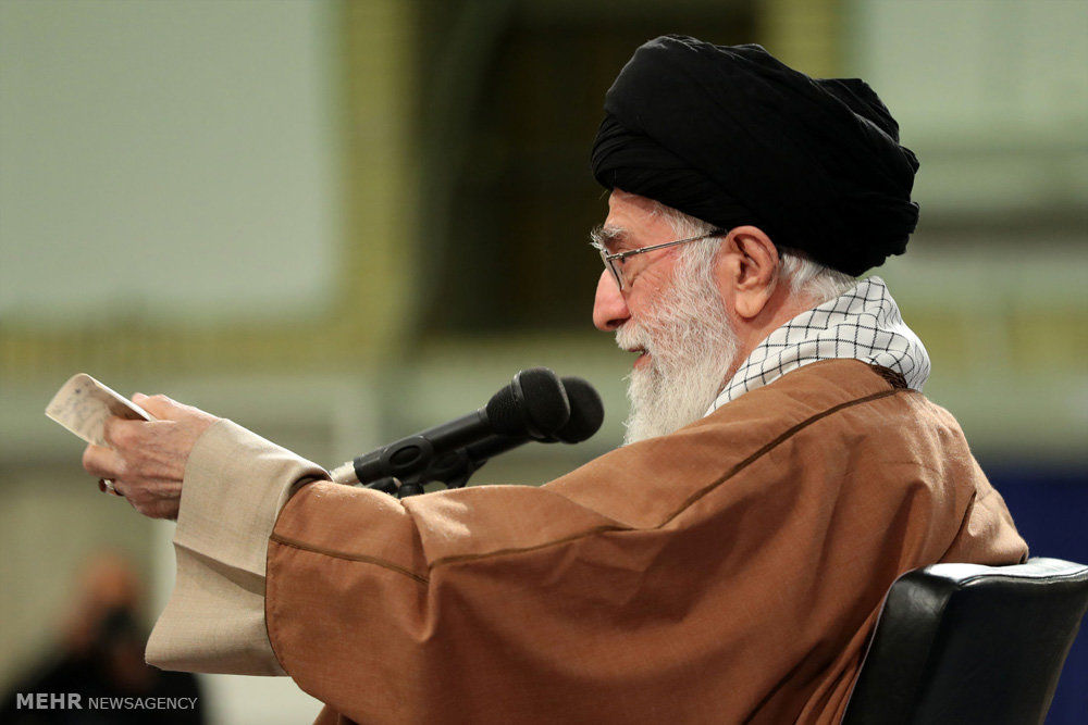 انتقاد رهبرانقلاب از سفرهای گران برخی مسئولان /فیلم انتقاد رهبرانقلاب از سفرهای گران برخی مسئولان /فیلم