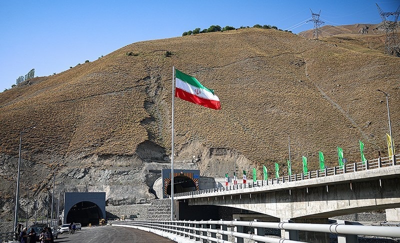 آزادراه تهران-شمال و جاده چالوس مسدود شد 