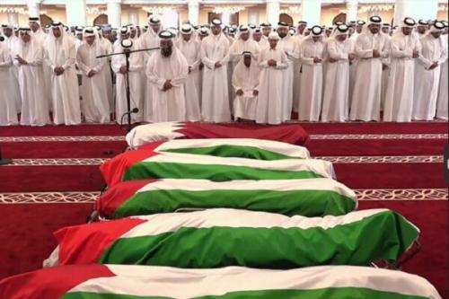 حضور امیر قطر در مراسم نماز بر پیکر شهدای حمله رژیم صهیونیستی