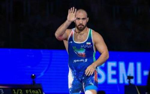  زارع قهرمان سنگین وزن کشتی جهان شد 