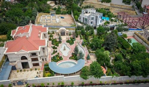 داخل ویلای لوکس متهم ردیف اول چای دبش /عکس