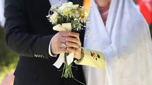 تضاد میان وعده‌ها و اجرا