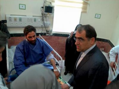 عکس/ عیادت وزیر بهداشت از مجروحان سامرا 