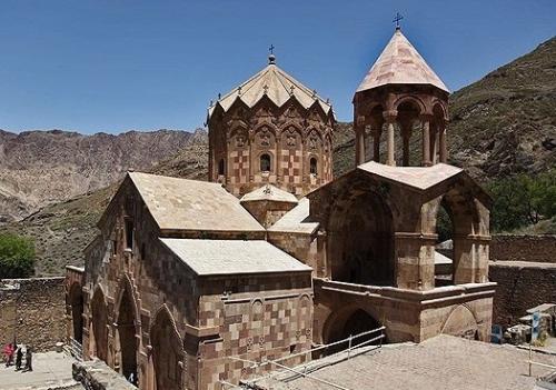 رسانه خارجی از کلیسای استپانوس مقدس در جلفا /عکس