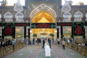 حرم امام حسین‌(ع) در سوگ فاطمیه سیاهپوش شد +عکس