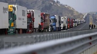 معطلی ۲ روزه کامیون‌ها پشت مرز دوغارون