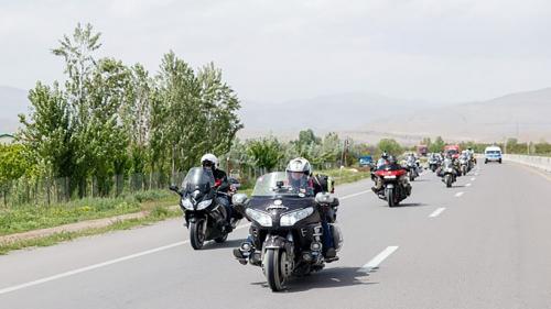 آغاز صدور گواهینامه موتورسیکلت برای نوجوانان ۱۶ ساله/ امکان تمدید و تغییر تاریخ اعزام سربازی با درخواست متقاضی