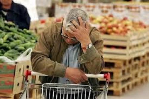 معیشت معمولی مردم زیر ضرب قیمت‌های غیرمعمولی 