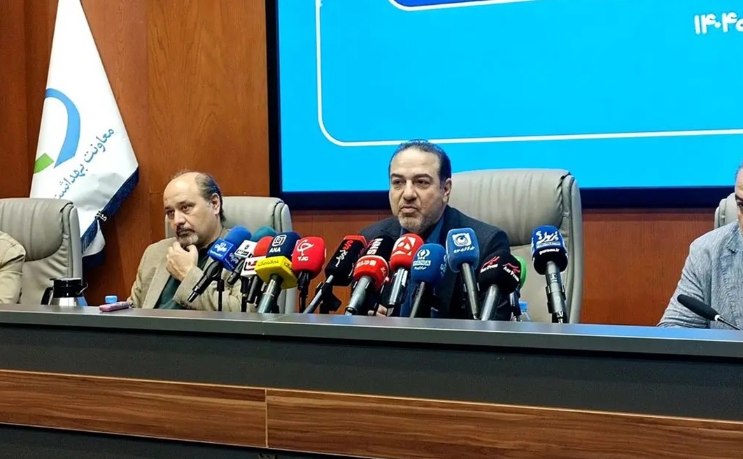 توهین عجیب علیرضا رئیسی به خبرنگار /فیلم توهین عجیب علیرضا رئیسی به خبرنگار /فیلم