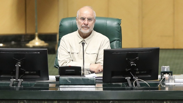  نمایندگان در روزهای صحن، حق ماموریت رفتن ندارند