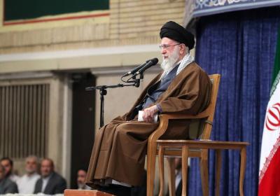 دیدار مدال‌آوران ورزشی و المپیادهای علمی با رهبر انقلاب /عکس