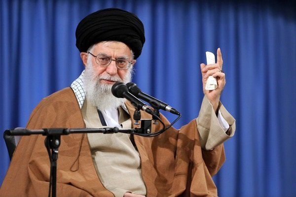رهبر انقلاب: ایران عزیز مظهر امید است رهبر انقلاب: ایران عزیز مظهر امید است