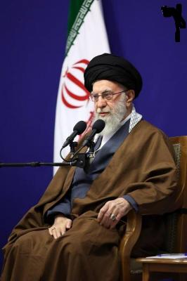 دیدار دست‌اندرکاران کنگره بین‌المللی نائینی با رهبر انقلاب