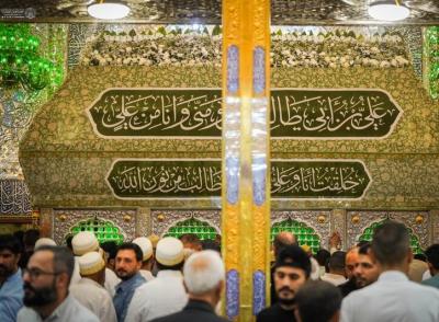 گل آرایی ضریح امیرالمومنین گل آرایی ضریح امیرالمومنین