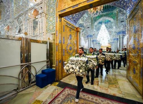 گل آرایی ضریح امیرالمومنین