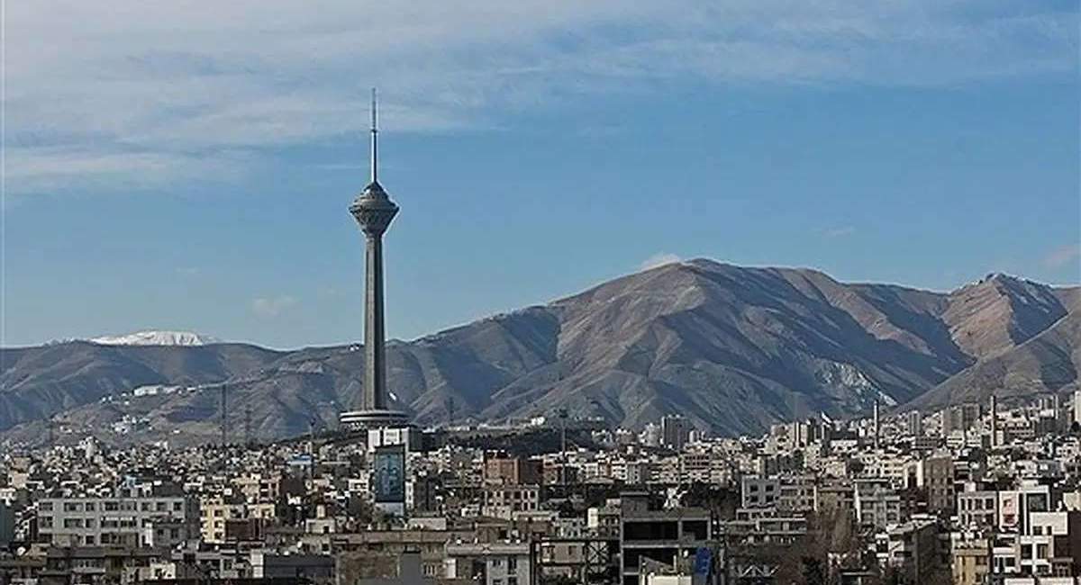 کاهش تا ۶ درجه ای دما و رگبار باران در تهران  کاهش تا ۶ درجه ای دما و رگبار باران در تهران