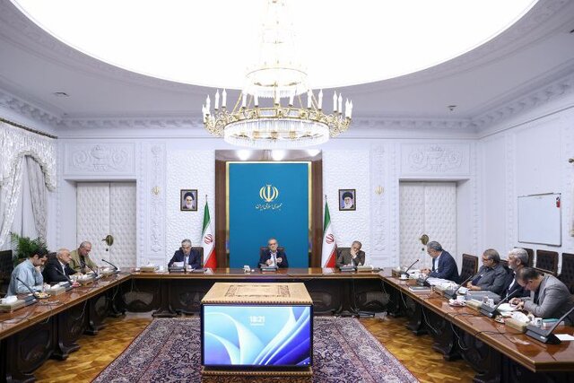 فرصت یک هفتهای پزشکیان به دانشگاههای پیام نور و فرهنگیان  فرصت یک هفتهای پزشکیان به دانشگاههای پیام نور و فرهنگیان