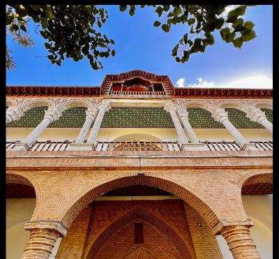 تصاویر خیره کننده از عمارت خسروآباد در شهر سنندج / عکس