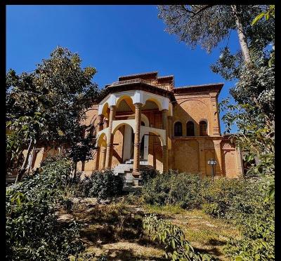 تصاویر خیره کننده از عمارت خسروآباد در شهر سنندج / عکس