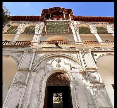 تصاویر خیره کننده از عمارت خسروآباد در شهر سنندج / عکس