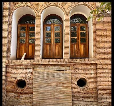 تصاویر خیره کننده از عمارت خسروآباد در شهر سنندج / عکس