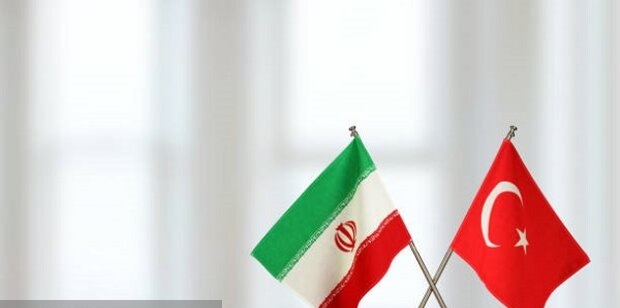 ۲۱ زندانی ایرانی از ترکیه به کشور منتقل شدند ۲۱ زندانی ایرانی از ترکیه به کشور منتقل شدند