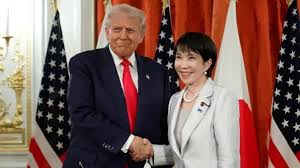 تصویر منتشر شده از دیدار نخست‌وزیر ژاپن و ترامپ