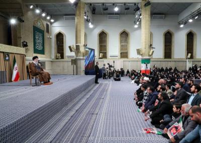 دیدار هزاران دانش‌آموز و دانشجو با رهبر انقلاب /عکس