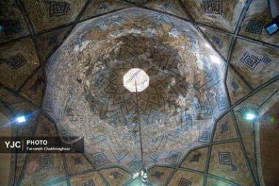 رد دود بر پیکر بازار وکیل شیراز 