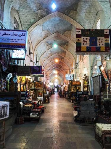 رد دود بر پیکر بازار وکیل شیراز 