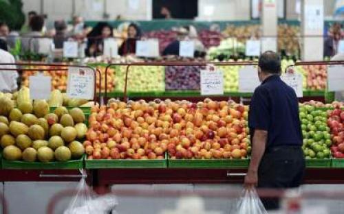 کنایه مجری صدا و سیما در مورد رها شدگی بازار 