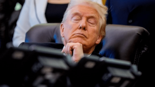 ترامپ هم مثل بایدن خوابالو شد+عکس