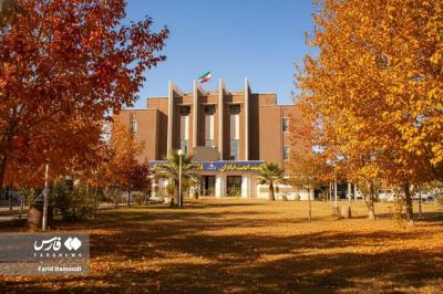 آبادان و خرمشهر در خیال پاییزی هوش مصنوعی 