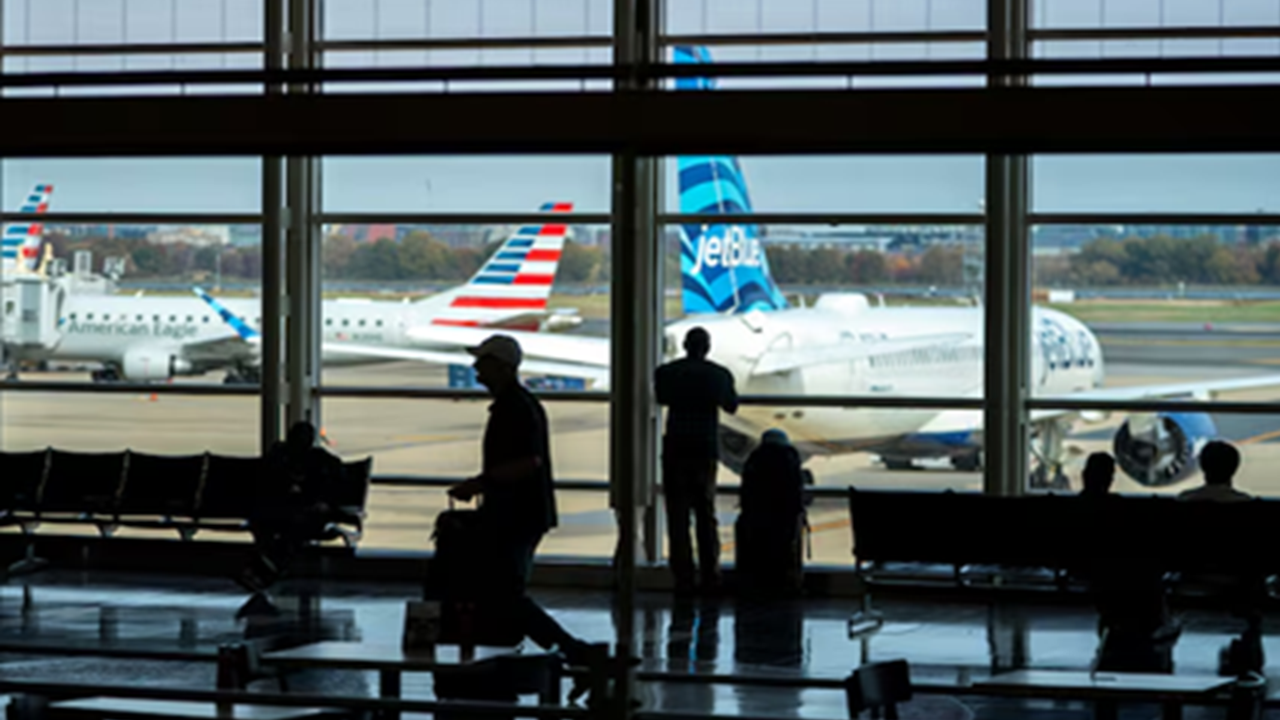 شرکت‌های هواپیمایی آمریکایی برای سومین روز لغو گسترده پرواز‌ها آماده می‌شوند