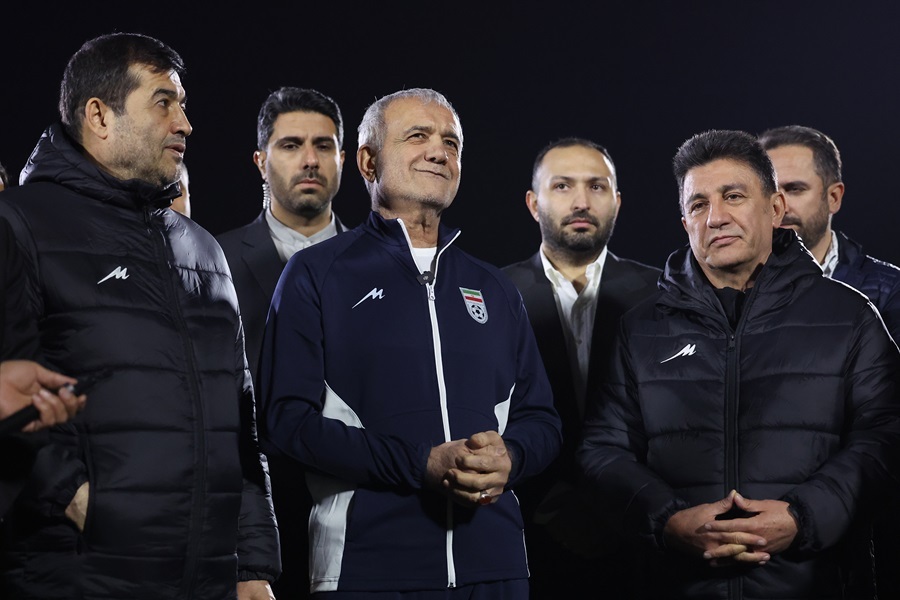 حضور رئیس جمهور در تمرین تیم ملی فوتبال شب گذشته