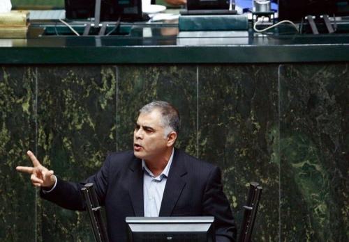 فعلاً برنامه‌ای برای تغییر قیمت یا سهمیه بنزین وجود ندارد