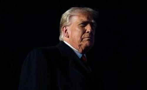 ترامپ کارکنان خطوط هوایی آمریکا را تهدید کرد